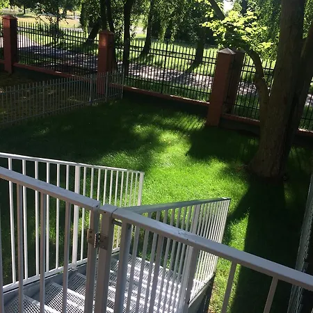 Апартаменты Apartamentyprzymorzu 008 Z Basenem Tarasem I Ogrodkiem *