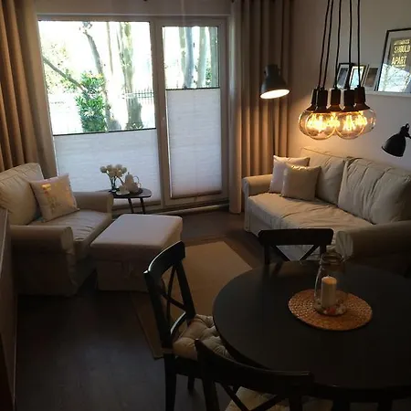 Apartamentyprzymorzu 008 Z Basenem Tarasem I Ogrodkiem Апартаменты *