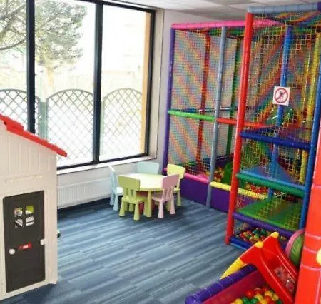 Apartamentyprzymorzu 008 Z Basenem Tarasem I Ogrodkiem Апартаменты Колобжег